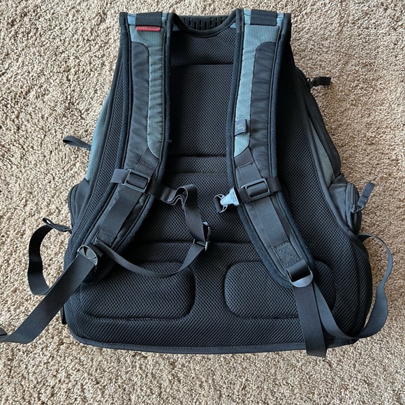 Eagle Creek backpack - Picture 7 of 15